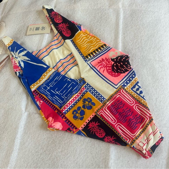 NWT Maaji Paradise Postals Claire Classic One Piece - Picture 14 of 14